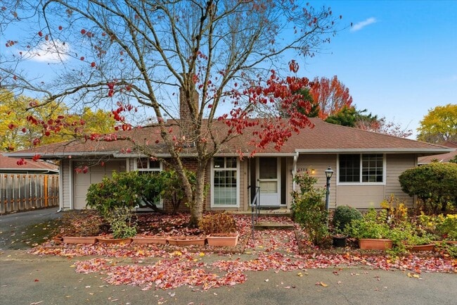 property at 5330 SW Mayfair Ct