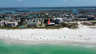 200 120th Ave W in Treasure Island, FL - Building Photo
