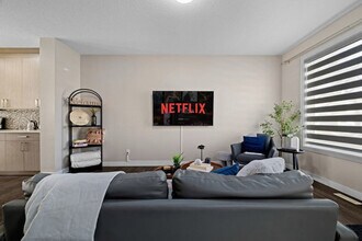 10755-10792 92 St NW, Unit SI ID1471309P in Edmonton, AB - Building Photo - Building Photo