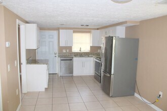 7140 Bellaire Terrace in New Port Richey, FL - Building Photo - Building Photo