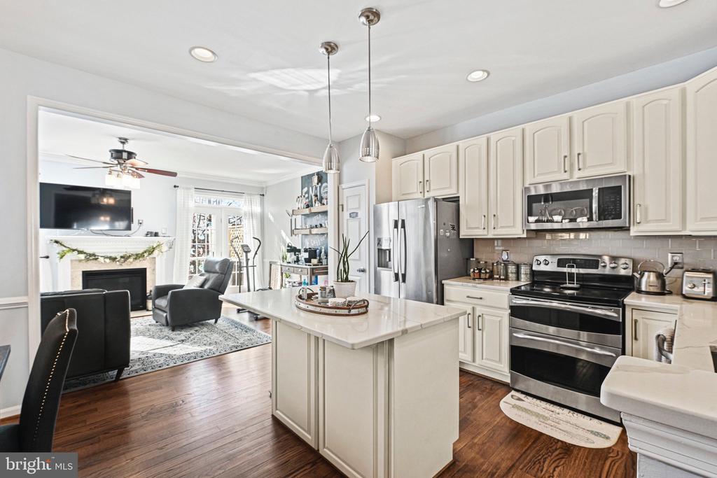 41881 Precious Square in Aldie, VA - Building Photo