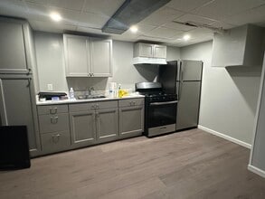 7041 Clinton St in Elma, NY - Foto de edificio - Building Photo