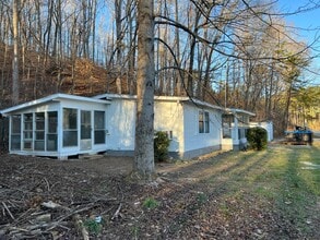 6705 Claude Parks Rd in Murrayville, GA - Foto de edificio - Building Photo