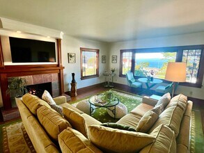 189 Central Ave in Pacific Grove, CA - Building Photo - Building Photo