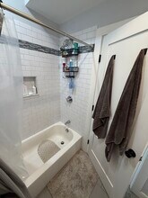 8 Ford St, Unit 3 in Boston, MA - Building Photo - Building Photo