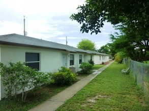 2309 Lake Worth Rd in Lake Worth, FL - Building Photo - Building Photo