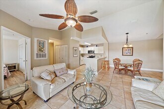 4029 Crockers Lake Blvd in Sarasota, FL - Building Photo - Building Photo