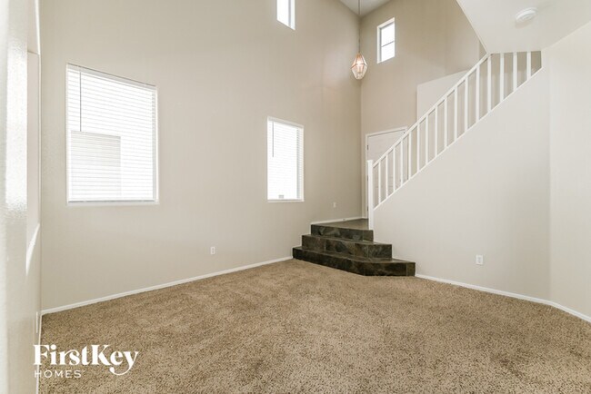 5935 Moondance Ct in Henderson, NV - Building Photo - Building Photo
