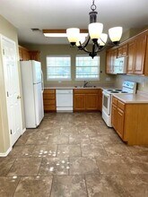 208 Coronado Cir in Kerrville, TX - Building Photo - Building Photo