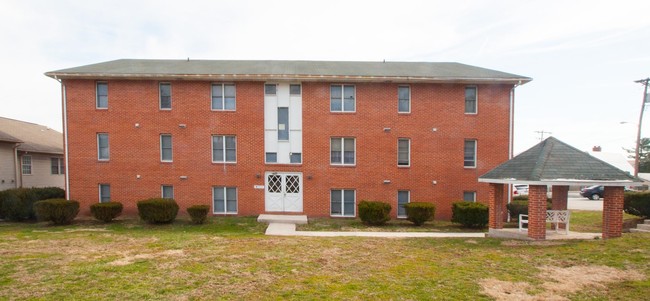 Emmits Manor in Emmitsburg, MD - Foto de edificio - Building Photo