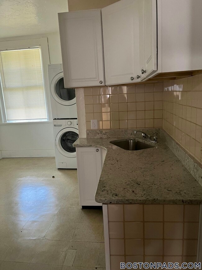 4-8 Adella Place in Boston, MA - Building Photo - Building Photo