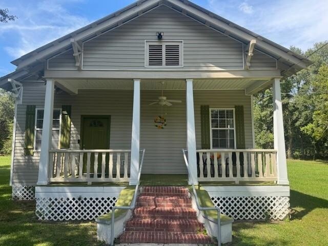 57597 Mainegra Rd in Slidell, LA - Foto de edificio