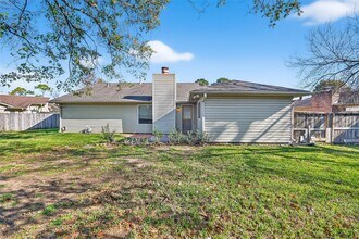 14035 Utopia Dr in Sugar Land, TX - Building Photo - Building Photo