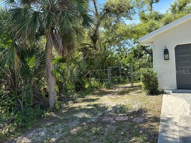 2039 Kendis St in Port Charlotte, FL - Building Photo - Building Photo