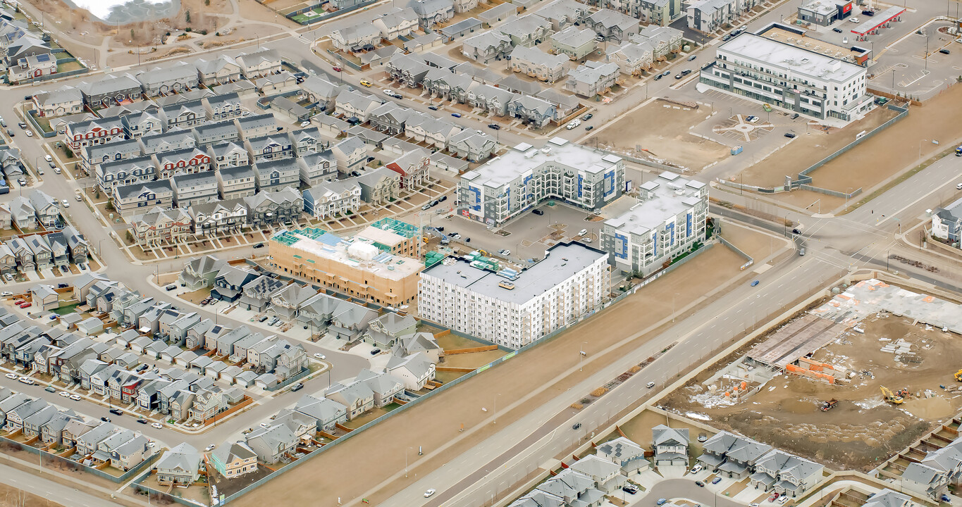 Daniels Way Heights in Edmonton, AB - Building Photo