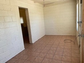 503 W 1st St in Del Rio, TX - Building Photo - Building Photo