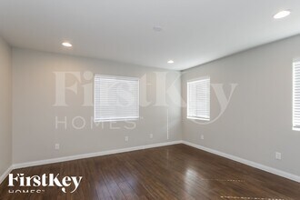 6920 Dancing Cloud Ave in Henderson, NV - Building Photo - Building Photo