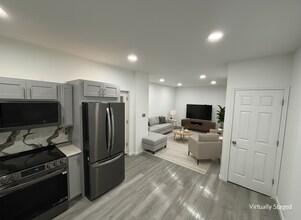 37 Wyoming St in Wilkes-Barre, PA - Building Photo - Building Photo