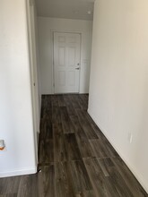 21395 Tulare St in Lost Hills, CA - Foto de edificio - Building Photo