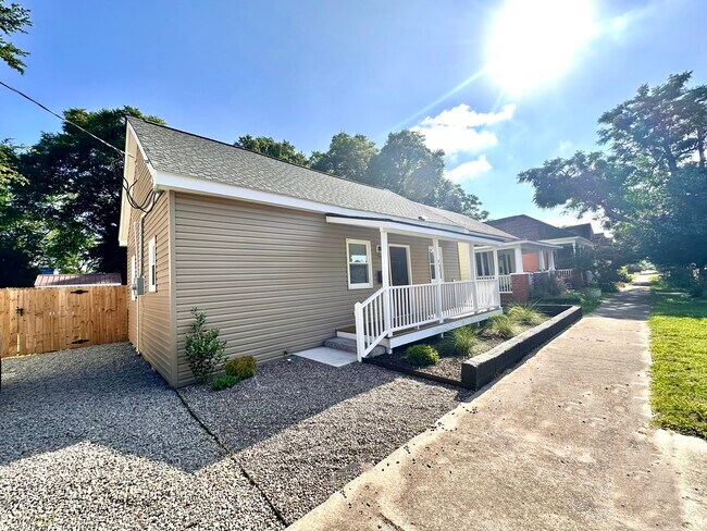 811 Walnut St in Wilmington, NC - Building Photo - Building Photo
