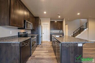 2987 Sunburst Dr in Ammon, ID - Foto de edificio - Building Photo