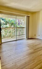 5816 Freebird Ln in Oak Park, CA - Building Photo - Building Photo