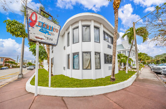 Jerrico Apartments in Miami Beach, FL - Building Photo - Building Photo