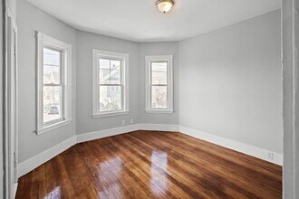 364 Main St in Medford, MA - Building Photo - Building Photo