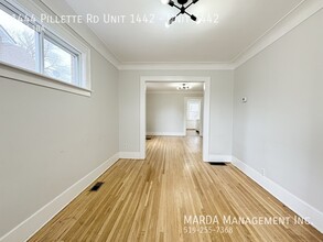 1444 Pillette Rd in Windsor, ON - Building Photo - Building Photo