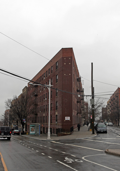 754 Coster St in Bronx, NY - Foto de edificio