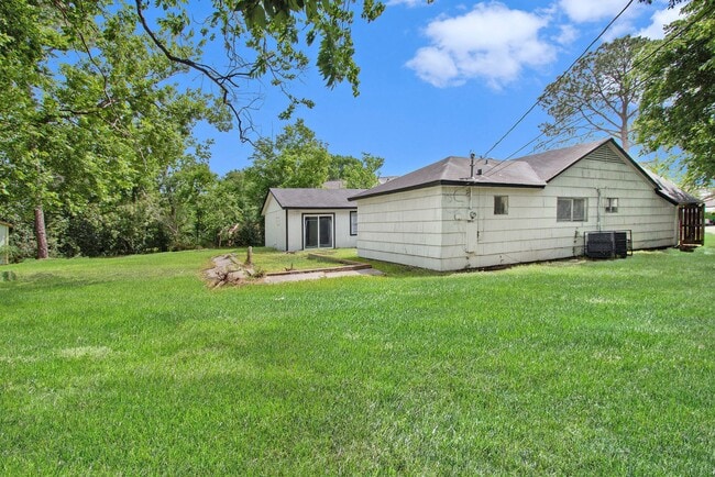 property at 10906 Panay Dr