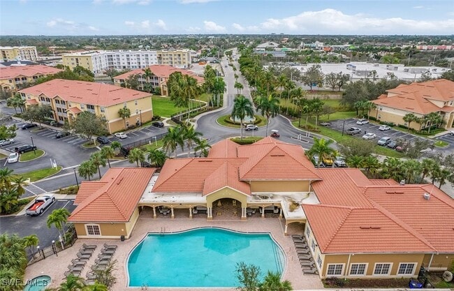 9065 Colby Dr in Ft. Myers, FL - Building Photo - Building Photo