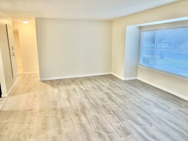 2011 W Grace Ave in Spokane, WA - Building Photo - Building Photo