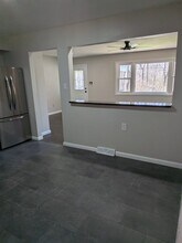 561 Williams Ave in Rochester, PA - Building Photo - Building Photo