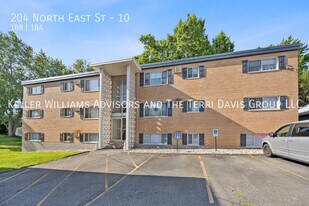 204 N East St in Mason, OH - Building Photo