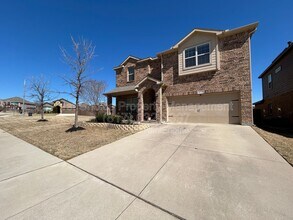 15736 Barton Ridge Dr in Fort Worth, TX - Building Photo - Building Photo