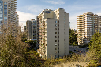 Charter House in New Westminster, BC - Building Photo - Building Photo