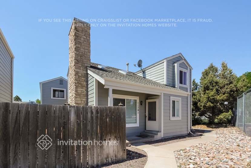 11701 E Cornell Cir in Aurora, CO - Building Photo