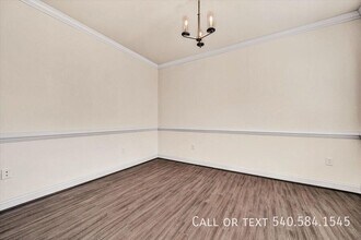 6982 Linn Cove Court in Roanoke, VA - Building Photo - Building Photo