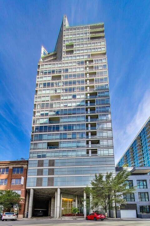 510 W Erie St in Chicago, IL - Foto de edificio