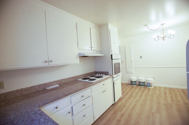 621 Grand Fir Ave, Unit 2 in Sunnyvale, CA - Building Photo - Building Photo