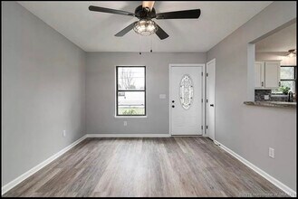 3810 Carver St in New Albany, IN - Building Photo - Building Photo