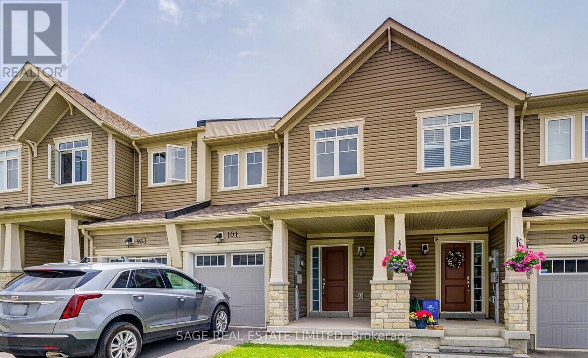 101 Nearco Gate in Oshawa, ON - Building Photo