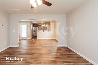 7433 Hidden Creek Dr in Charlotte, NC - Building Photo - Building Photo