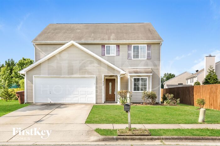 5134 Apsley Dr in McLeansville, NC - Building Photo
