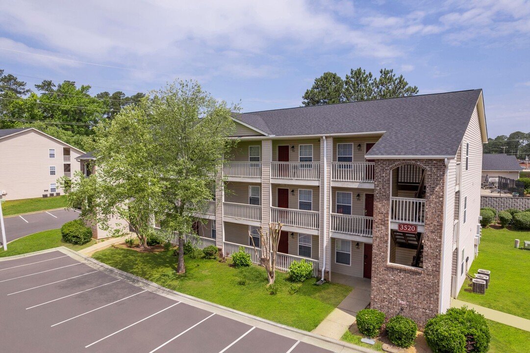 Carlson Bay Luxury Apartments in Fayetteville, NC - Foto de edificio