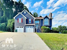 3370 Saddleton Way, Unit 12-104 in Douglasville, GA - Building Photo