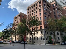 2600 N Lakeview Ave in Chicago, IL - Building Photo