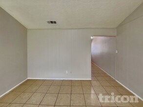 20203 Fox Haven Ln in Humble, TX - Foto de edificio - Building Photo