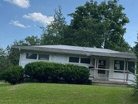 118 National Ave in Danville, IL - Building Photo